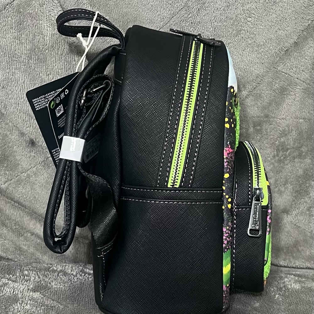 Loungefly Edward Scissorhands Backpack and Wallet Set - Black and Green - Picture 6 of 6
